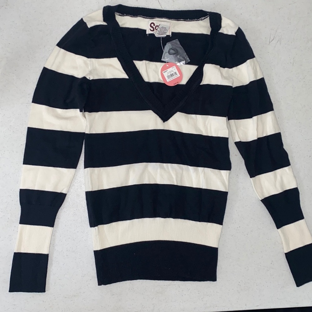 Juniors Sweater